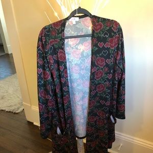LuLaRoe long sleeved print shirt